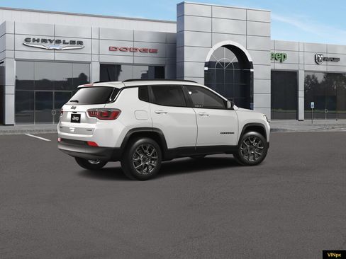 New 2026 Jeep Compass Latitude w/ Sun and Sound Group AWD/4WD image 29