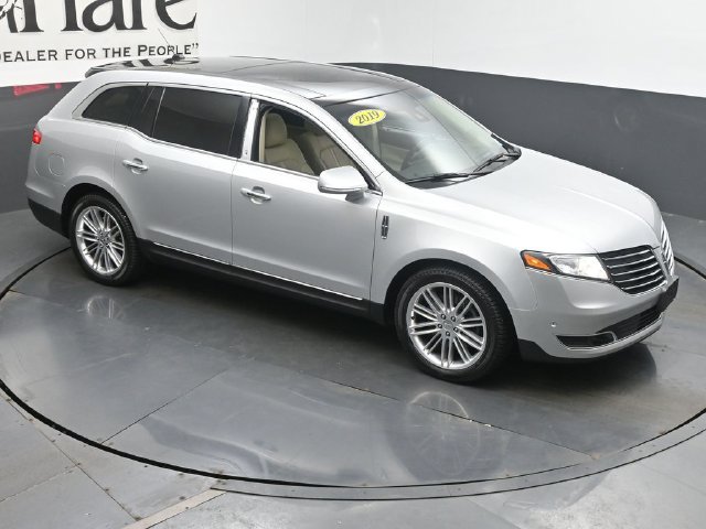 Used 2019 Lincoln MKT AWD image 48