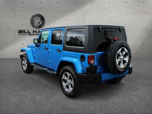 Used 2016 Jeep Wrangler Unlimited Sahara w/ Connectivity Group image 5