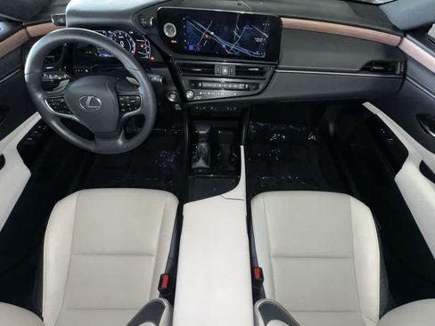 Used 2025 Lexus ES 350 w/ Premium Package FWD image 24