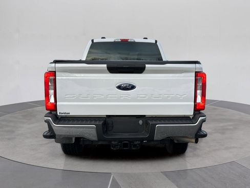 Certified 2023 Ford F250 XLT w/ FX4 Off-Road Package image 5