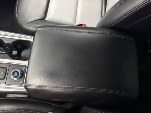 Used 2023 Ford Explorer XLT w/ Equipment Group 202A image 51