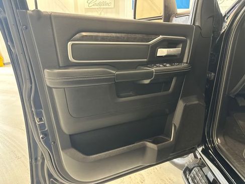 Used 2024 RAM 2500 Big Horn w/ Night Edition image 29