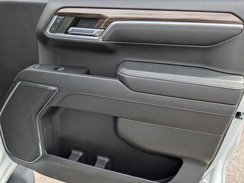 Used 2023 Chevrolet Silverado 1500 RST w/ Z71 Off-Road Package image 34