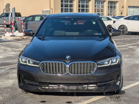 Used 2023 BMW 530i xDrive w/ Convenience Package image 2