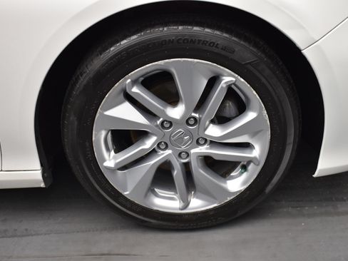 Used 2018 Honda Accord LX image 15