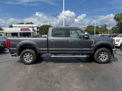 Used 2018 Ford F250 XLT w/ XLT Premium Package AWD/4WD image 6