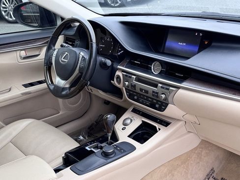 Used 2015 Lexus ES 350 350 Crafted Line image 10