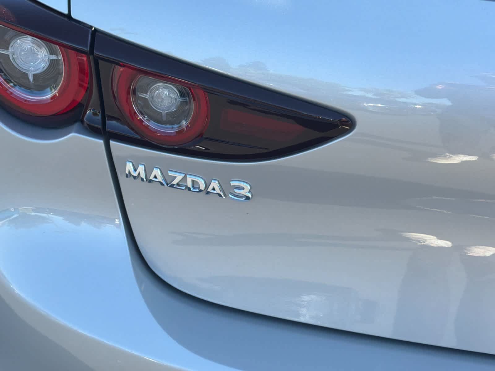 Used 2024 MAZDA MAZDA3 s FWD image 30