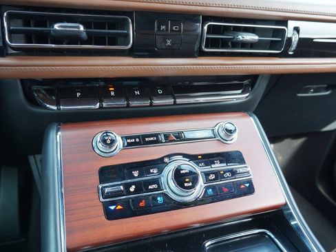 Used 2021 Lincoln Aviator Reserve w/ Equipment Group 201A image 21