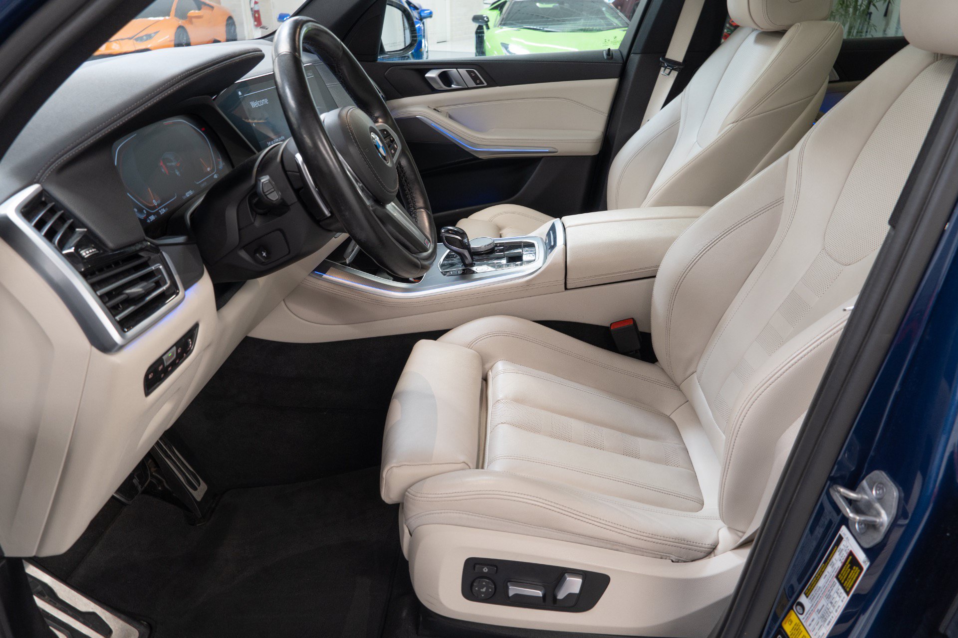 Used 2021 BMW X5 xDrive40i w/ M Sport Package AWD/4WD image 13