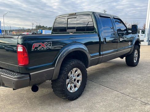 Used 2016 Ford F250 Lariat w/ Lariat Ultimate Package image 5