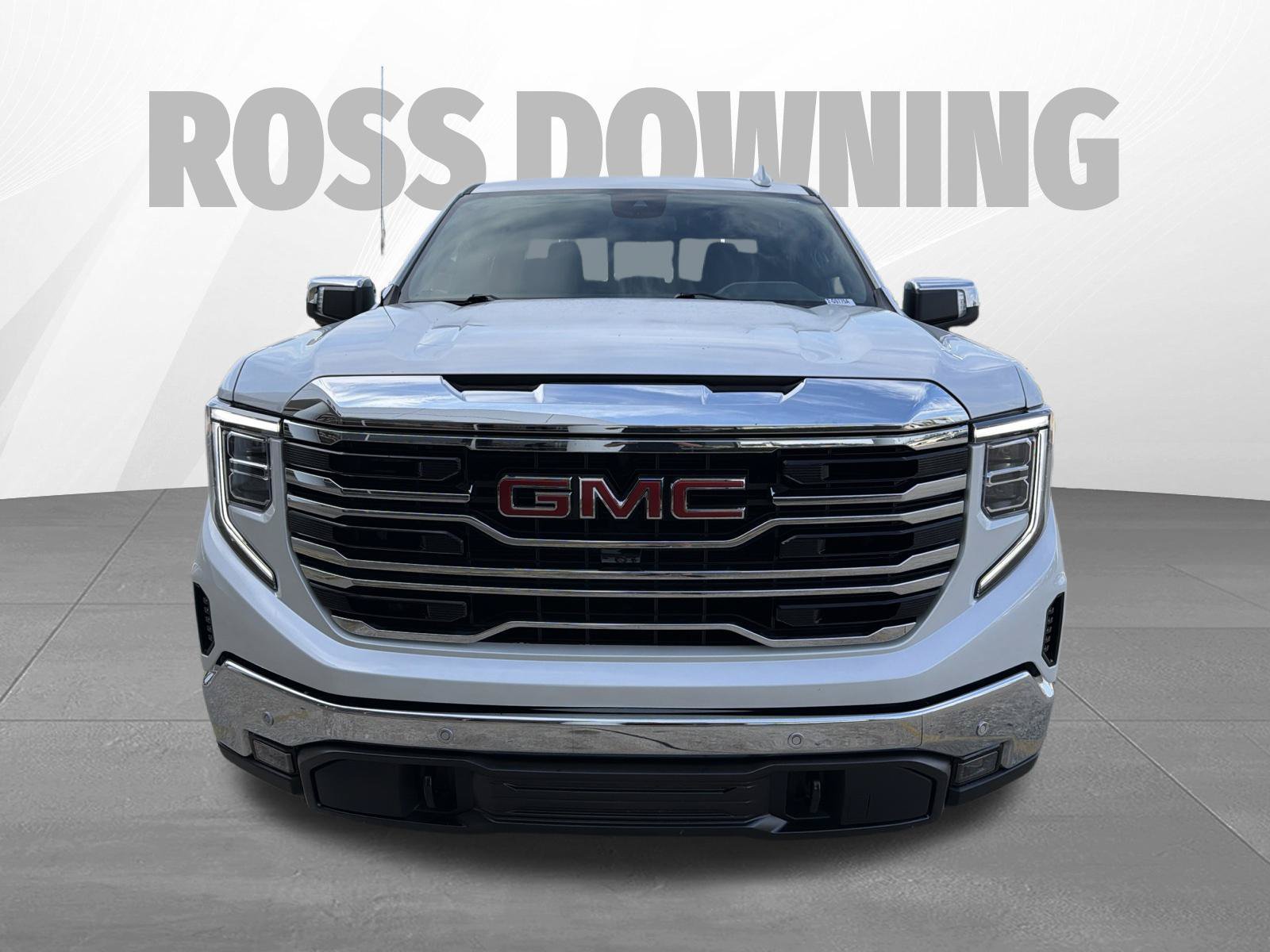 Used 2023 GMC Sierra 1500 SLT AWD/4WD image 2