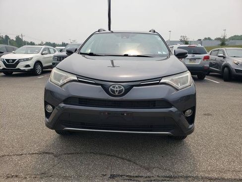 Used 2018 Toyota RAV4 XLE w/ Plus Extra Value Package AWD/4WD image 9