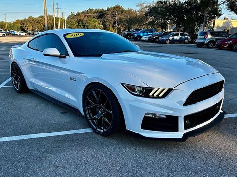 Used 2016 Ford Mustang GT Premium image 3