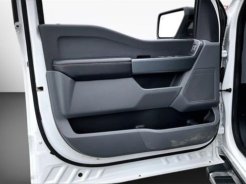 Used 2023 Ford F150 XLT w/ XTR Package image 19