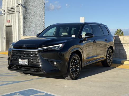 Used 2024 Lexus TX 350 FWD image 7