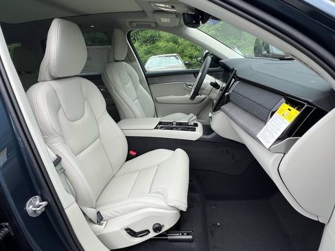 New 2026 Volvo XC90 T8 Ultra w/ Protection Package Premier AWD/4WD image 27