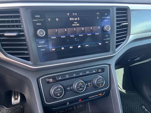Used 2021 Volkswagen Atlas SE w/ Panoramic Sunroof Package FWD image 34