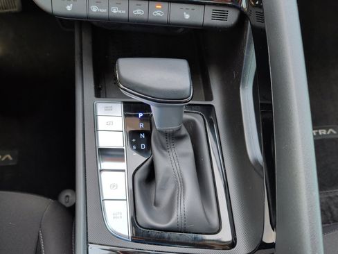 Used 2023 Hyundai Elantra SEL w/ Convenience Package image 20