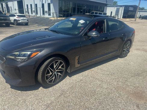 Used 2022 Kia Stinger GT-Line w/ Sun & Sound Package AWD/4WD image 2