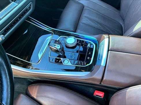 Used 2021 BMW X5 xDrive45e w/ Executive Package image 17