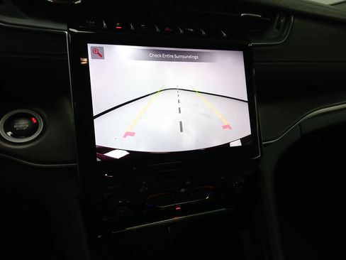 New 2025 Jeep Grand Cherokee Limited image 9