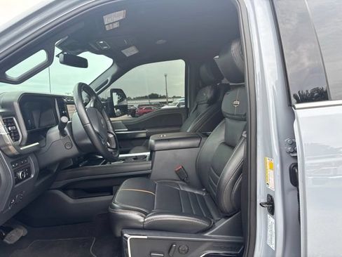 Used 2024 Ford F350 Platinum AWD/4WD image 9