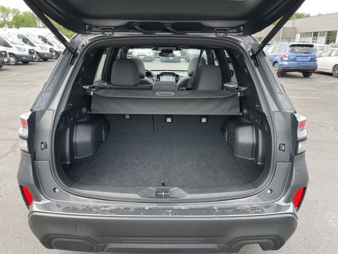 Used 2025 Subaru Forester Premium AWD/4WD image 31