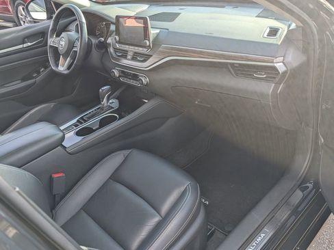 Used 2020 Nissan Altima 2.5 SL FWD image 19
