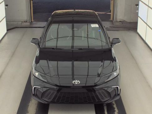 Used 2026 Toyota Camry SE w/ Multimedia Upgrade Package FWD image 2