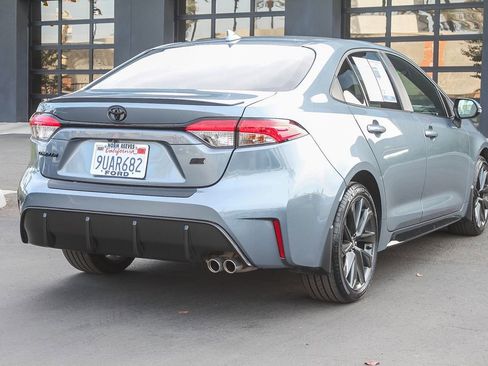Used 2025 Toyota Corolla SE image 6