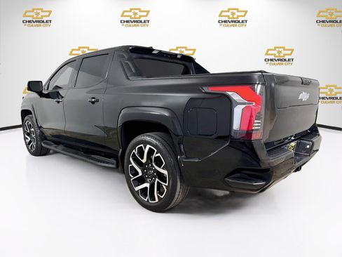 Used 2024 Chevrolet Silverado EV RST AWD/4WD image 6