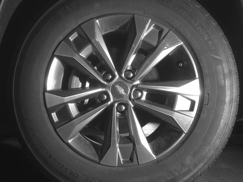 Used 2025 Chevrolet Equinox LT image 12