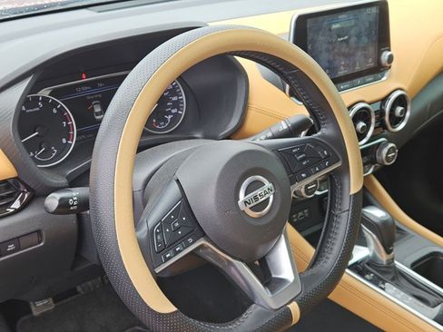 Used 2023 Nissan Sentra SV w/ SV Premium Package FWD image 6