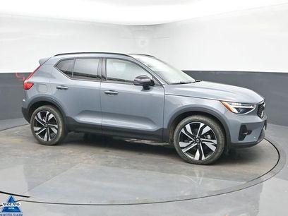 Used 2023 Volvo XC40 B5 Plus w/ Climate Package