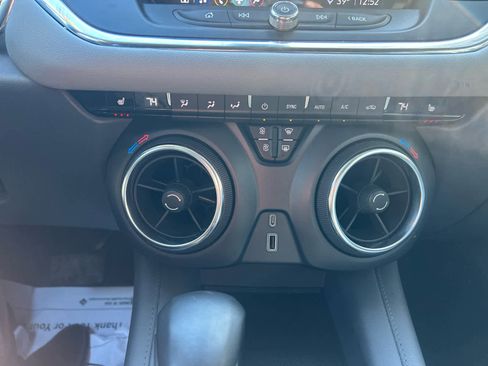 Used 2022 Chevrolet Blazer LT image 15