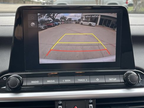 Used 2024 Kia Forte LXS w/ LXS Technology Package image 17