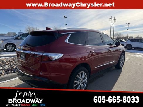 Used 2023 Buick Enclave Essence w/ Experience Buick Package image 6