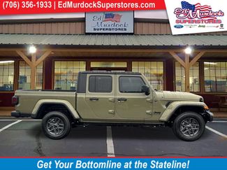 New 2025 Jeep Gladiator Sport video 1