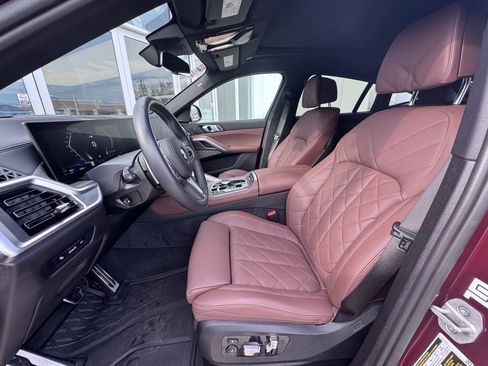 Used 2025 BMW X6 M60i w/ Parking Assistance Package image 9