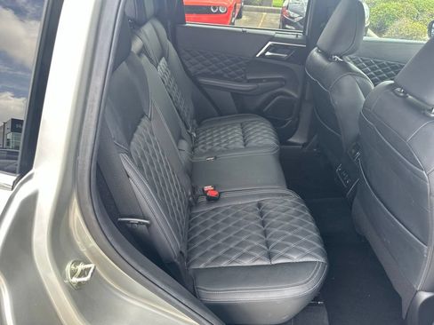 Used 2024 Mitsubishi Outlander SEL FWD image 33