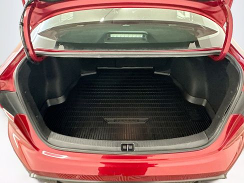 Used 2024 Toyota Corolla SE image 29