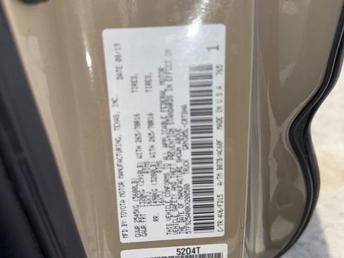 Used 2019 Toyota Tacoma TRD Off-Road image 15