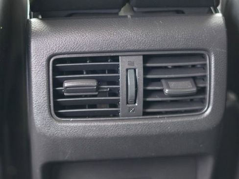 Used 2023 Nissan Rogue SV w/ SV Premium B Package FWD image 36