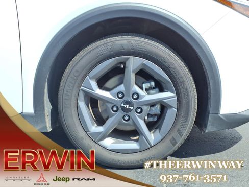 Used 2025 Kia K4 FWD image 9