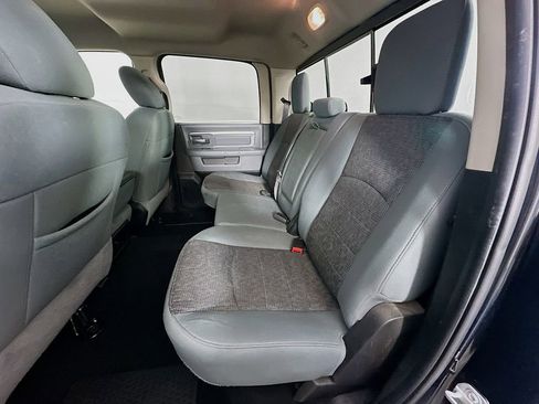 Certified 2019 RAM 1500 Classic SLT w/ Luxury Group image 29