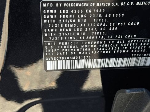 Used 2025 Volkswagen Taos SE FWD image 28