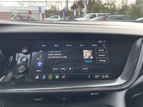 Used 2023 Buick Envision Essence image 26