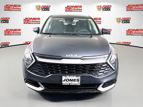 Used 2023 Kia Sportage LX image 11